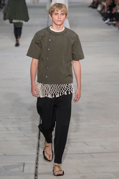 Look 35